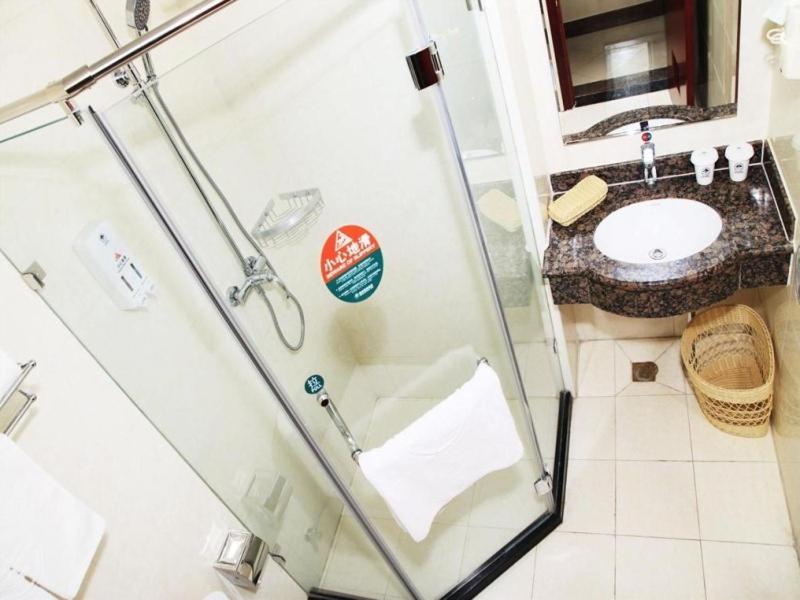 Greentree Inn Beijing Yanqing District Gaota Road Express Hotel Dış mekan fotoğraf