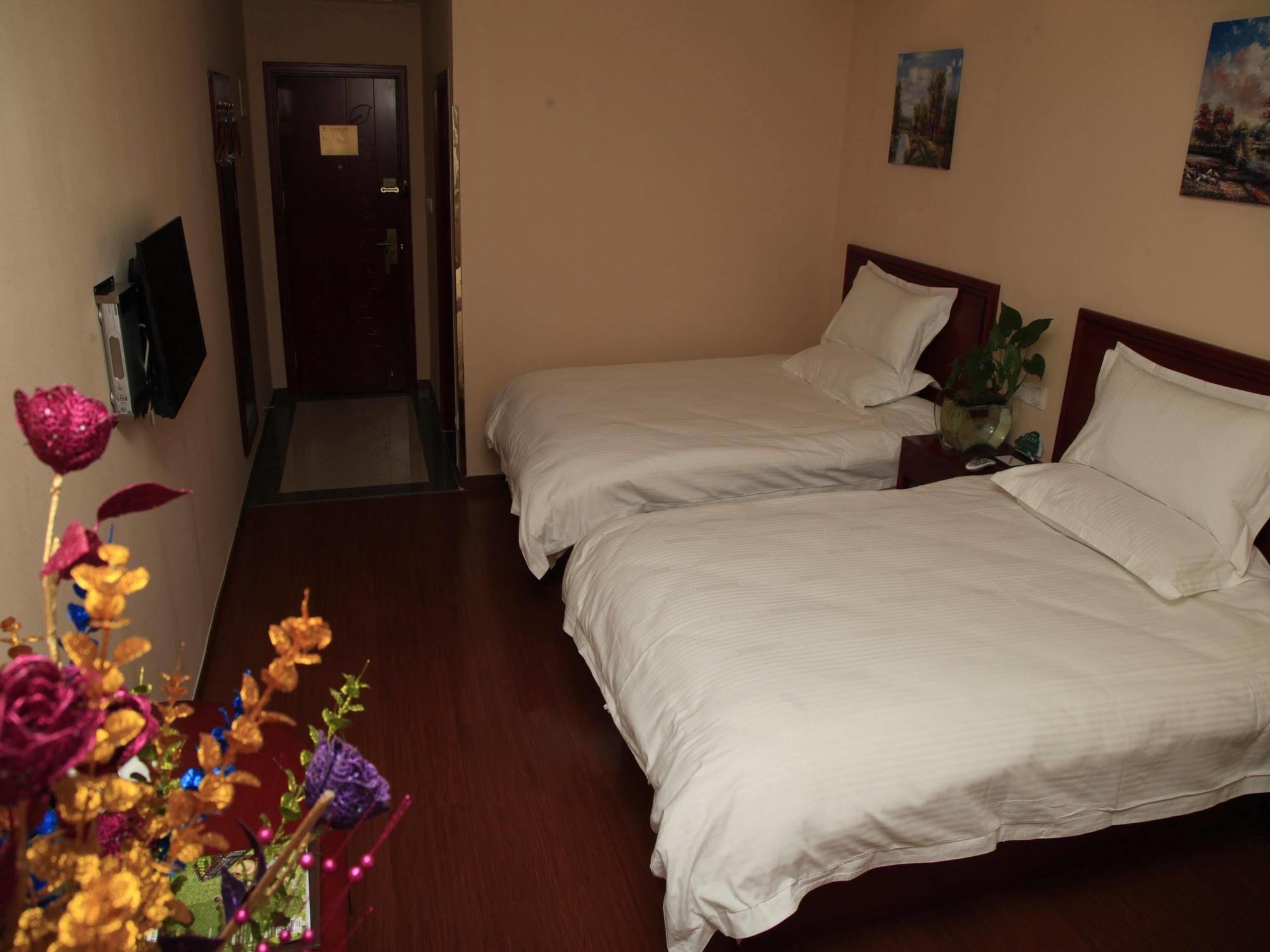 Greentree Inn Beijing Yanqing District Gaota Road Express Hotel Dış mekan fotoğraf